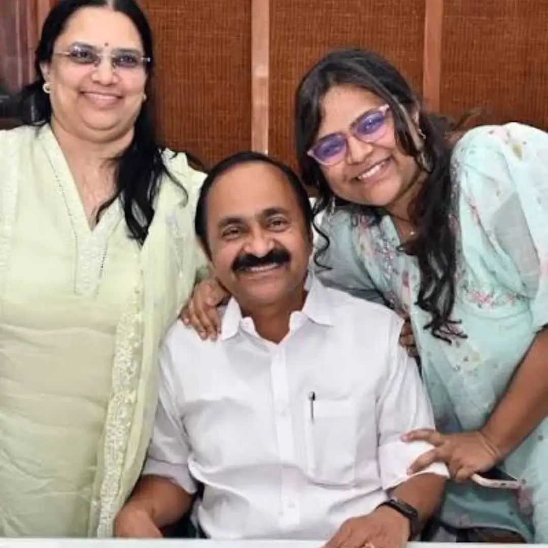V. D. Satheesan Wife and Daughter